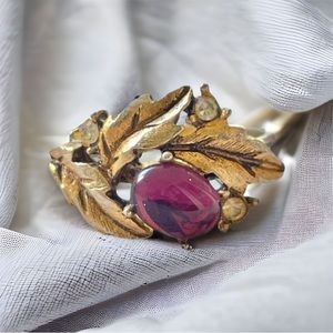 Vintage purple stone leaf ring